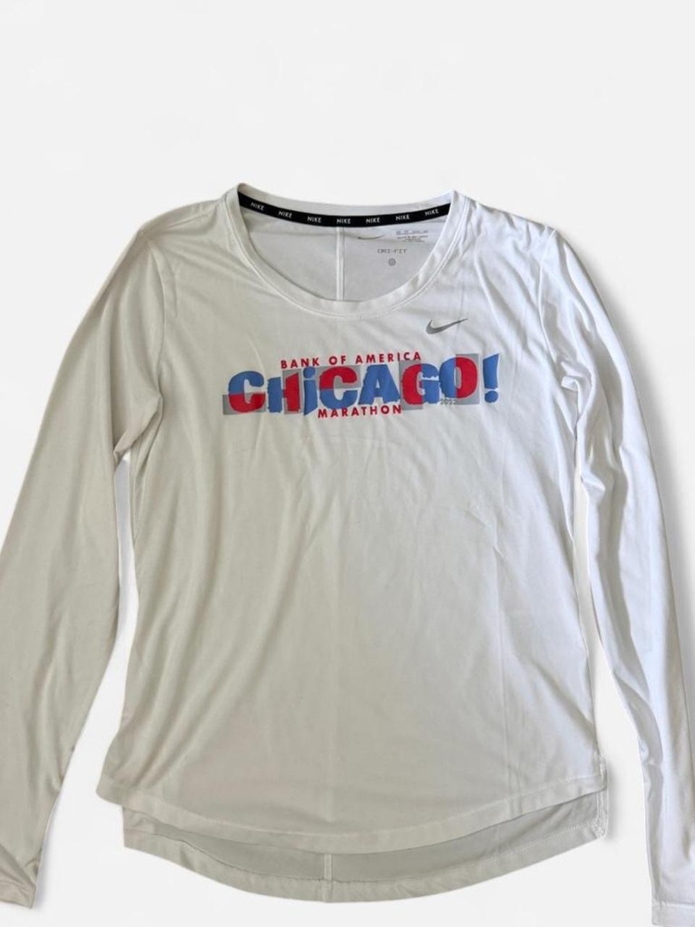 Nike Women’s Chicago Marathon Dri-Fit Long-Sleeve Tee
